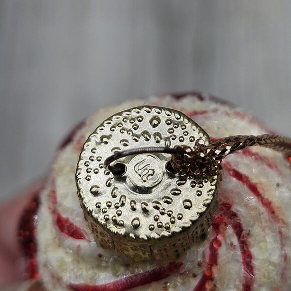 Vintage Glass Cupcake Christmas Ornaments Set 3 Glitter Holiday Tree Decor Sweet - Picture 7 of 7